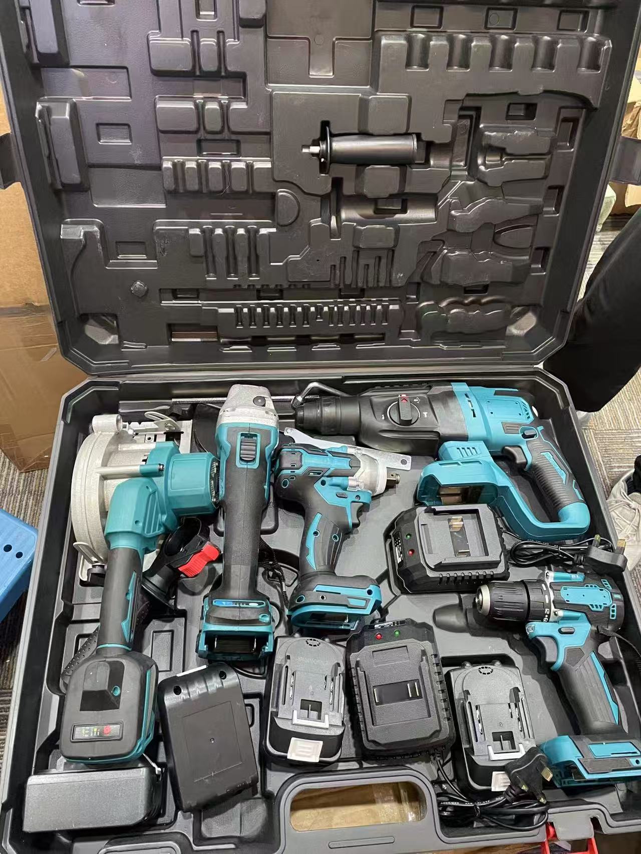 Kit d'outils électriques sans  - Power Tools For Construction avis et prix